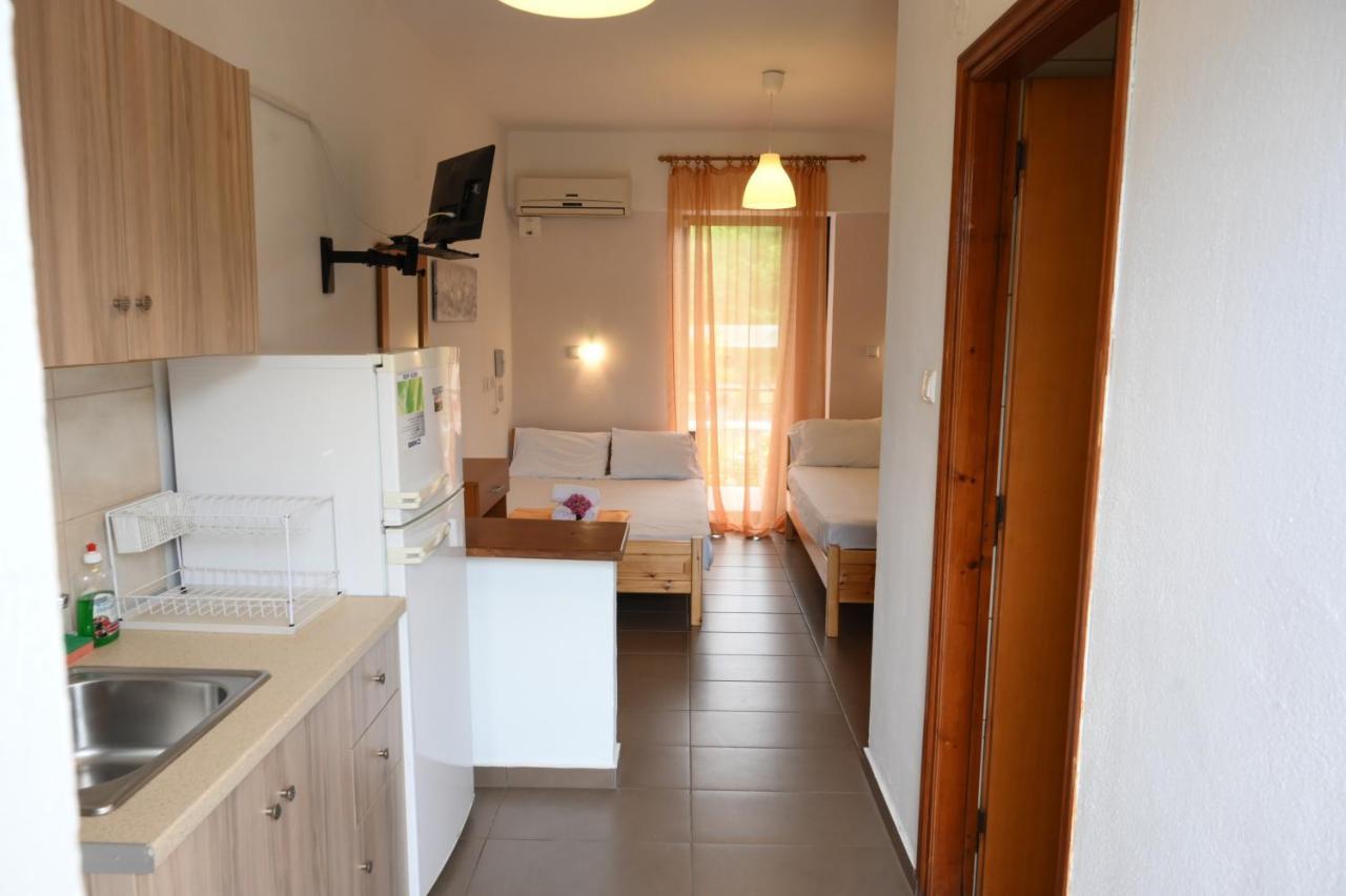 Hotel Geromichalos Paralía Skotínis Εξωτερικό φωτογραφία
