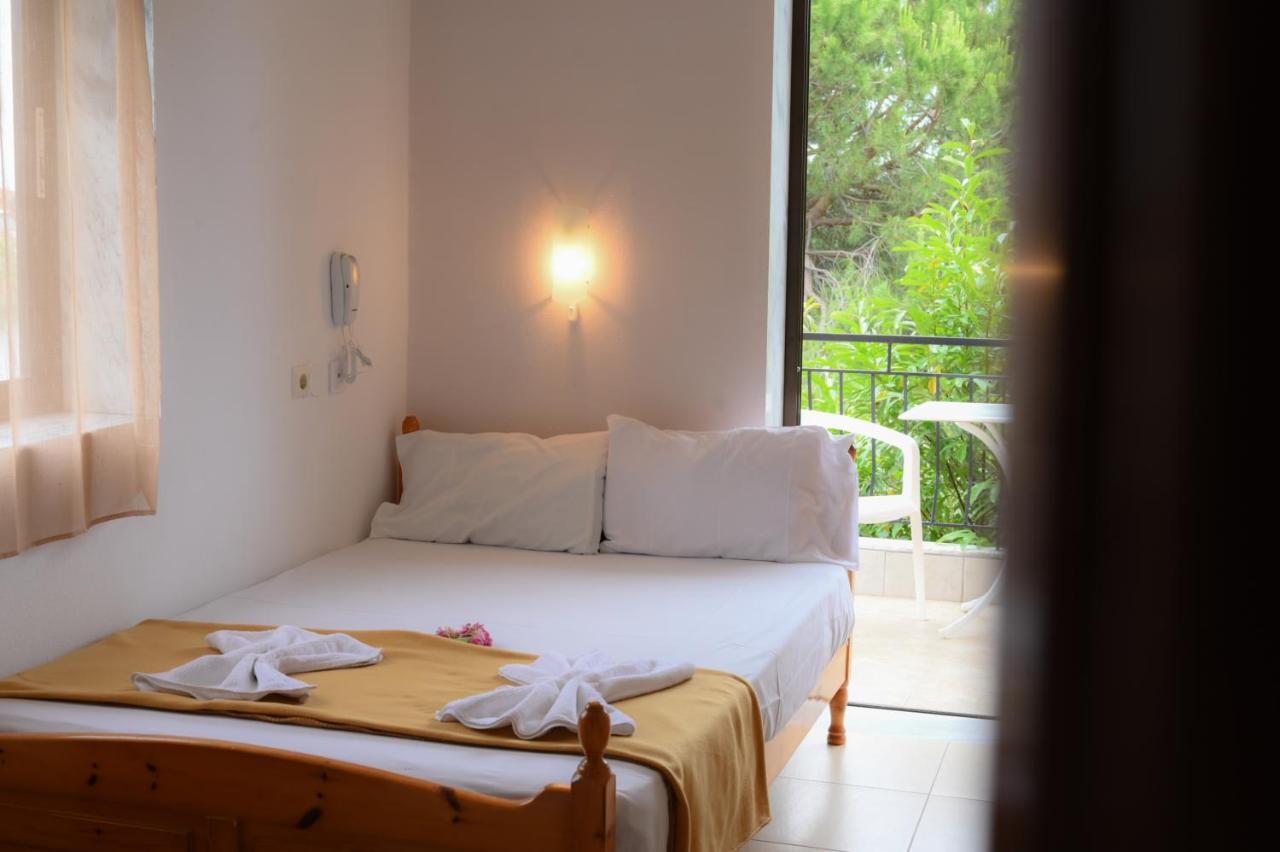 Hotel Geromichalos Paralía Skotínis Εξωτερικό φωτογραφία