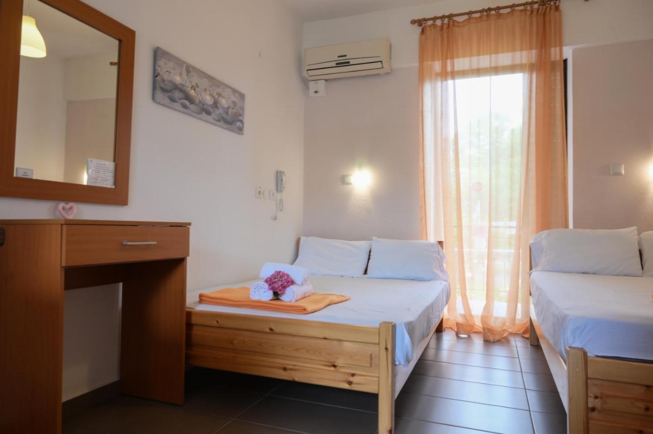 Hotel Geromichalos Paralía Skotínis Εξωτερικό φωτογραφία