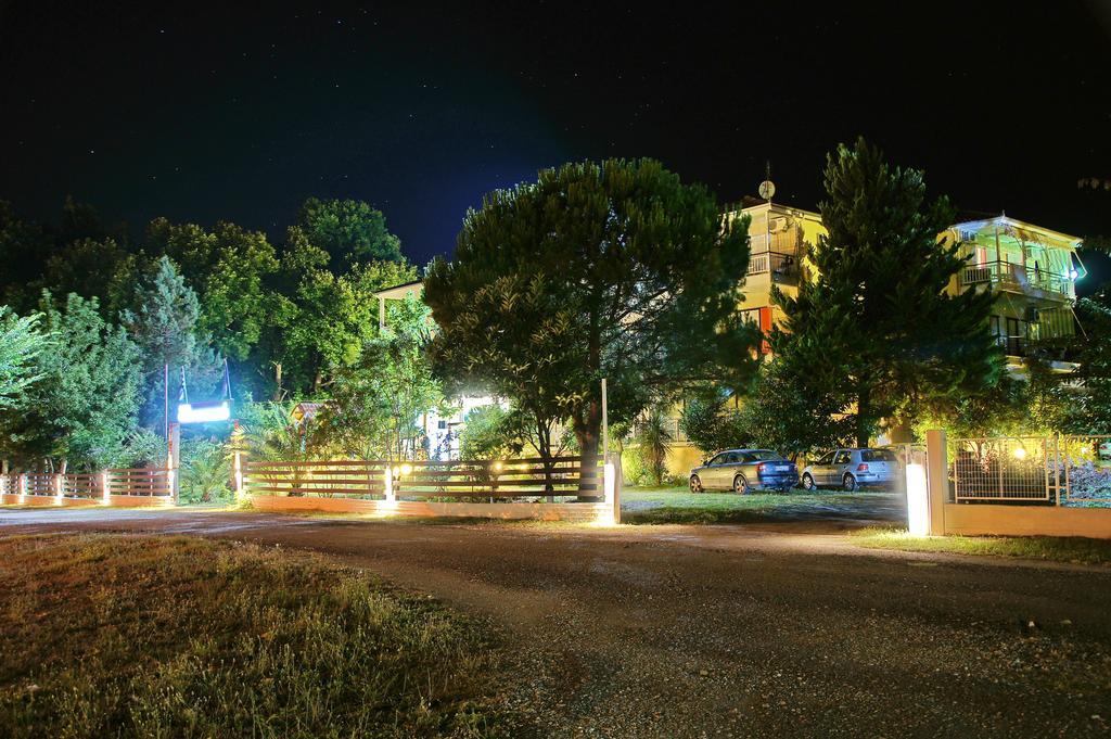 Hotel Geromichalos Paralía Skotínis Εξωτερικό φωτογραφία