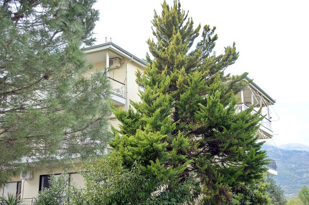 Hotel Geromichalos Paralía Skotínis Εξωτερικό φωτογραφία