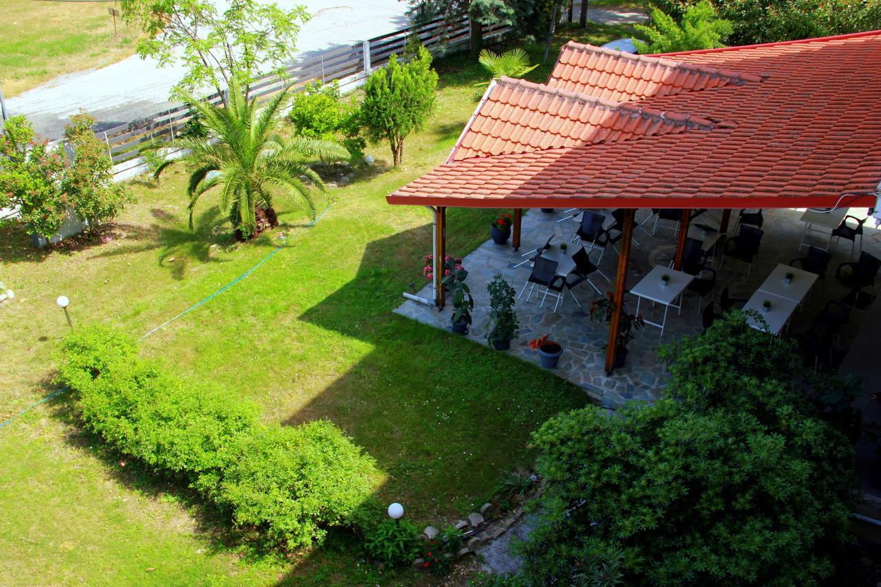 Hotel Geromichalos Paralía Skotínis Εξωτερικό φωτογραφία