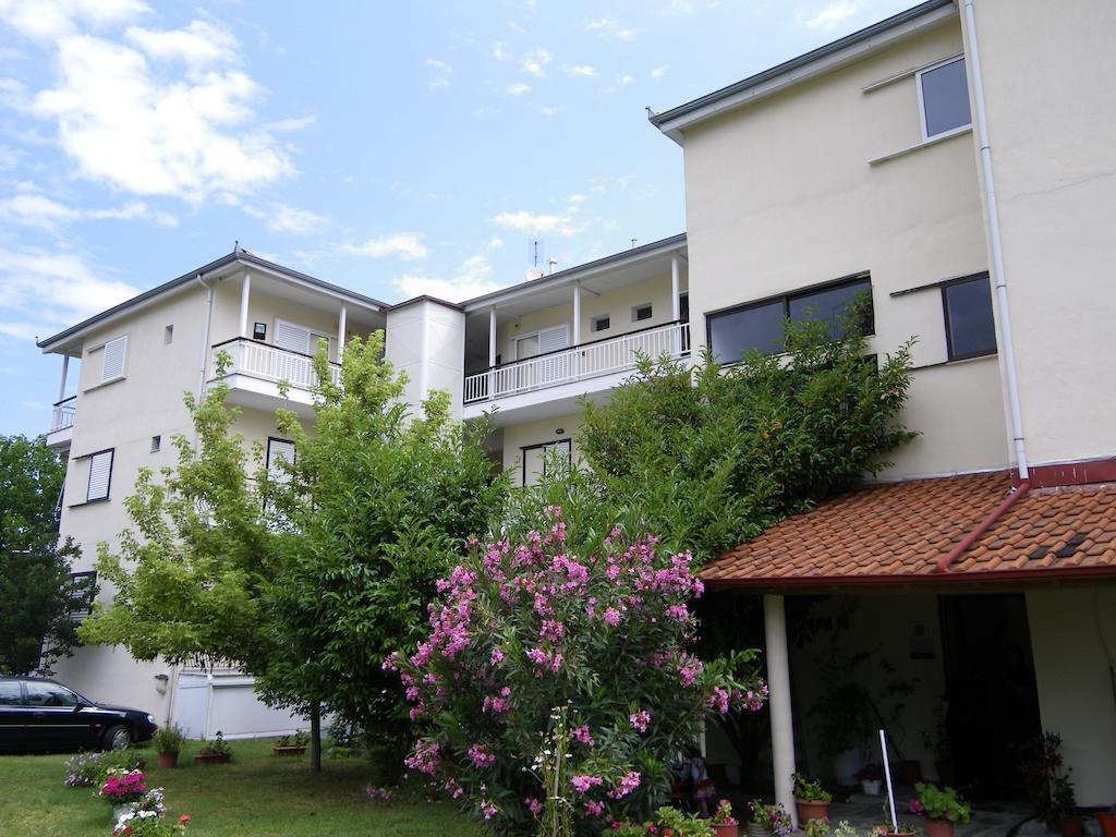 Hotel Geromichalos Paralía Skotínis Εξωτερικό φωτογραφία