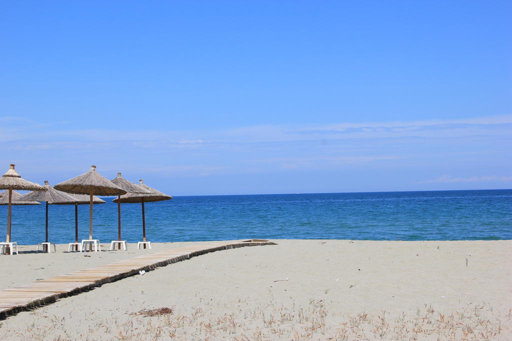 Hotel Geromichalos Paralía Skotínis Εξωτερικό φωτογραφία